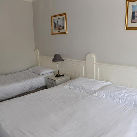 Railway House Guest House Mullingar Eksteriør billede