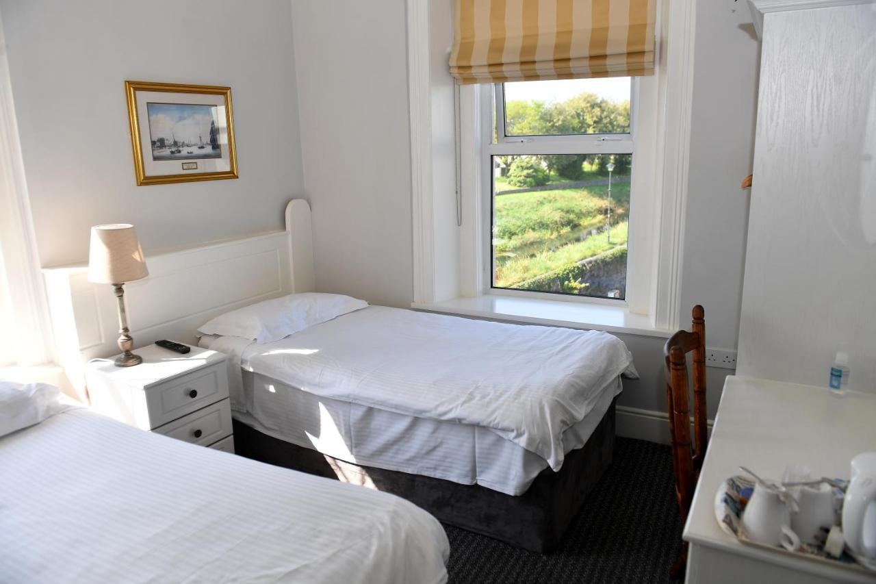 Railway House Guest House Mullingar Eksteriør billede
