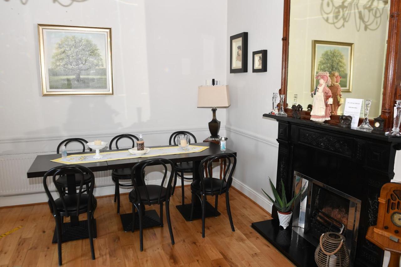 Railway House Guest House Mullingar Eksteriør billede